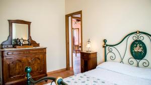 Vinciluna 4, Emma Villas