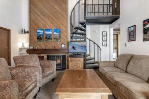 Two-Bedroom Apartment room in Flying Dutchman 1216 - Keystone