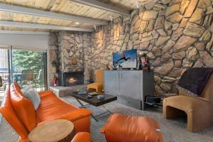 Three-Bedroom Apartment room in Lake Cliffe A-303 - Dillon