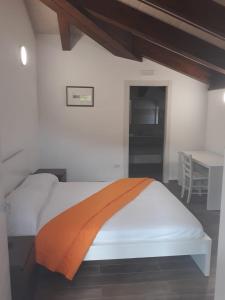 Chambre Lit King-Size avec Balcon
