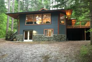 Snowline Cabin 29 - An Ultra Custom Family Vacation Home
