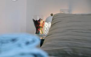 Dreibettzimmer mit Gartenblick