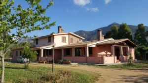 Villa nel verde img1
