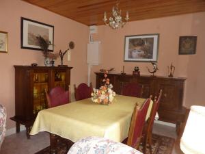 Maisons de vacances Gite Huisseau-sur-Cosson, 3 pieces, 4 personnes - FR-1-491-212 : photos des chambres