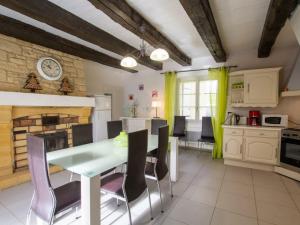 Maisons de vacances Gite Cendrieux, 5 pieces, 7 personnes - FR-1-616-14 : photos des chambres