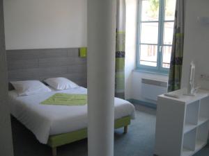Hotels Hotel Le Lacuzon : photos des chambres