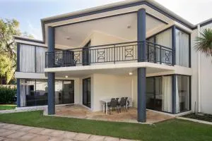 Sandbar Cape View Resort - Broadwater