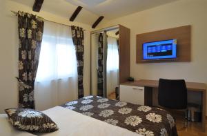 Deluxe Apartments & Rooms Sarella