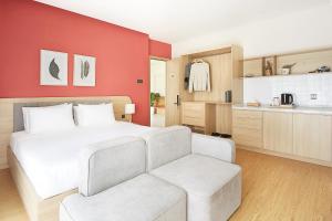 Suite có Ban công (Balcony suite)