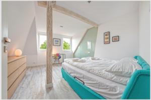 Amazing BIG LOFT with Seaview 800m to beach