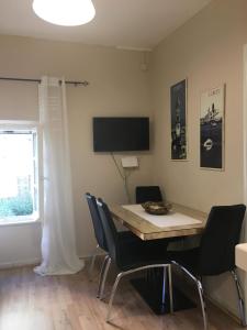 Ellis Old Town Apartment