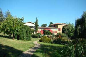 B&B / Chambres d'hotes LE DOMAINE DE GORNETON : Chambre Quadruple - Vue sur Jardin