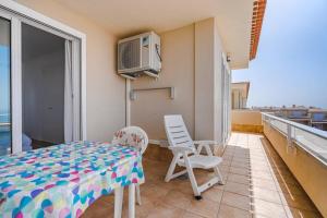 Amazing apartment with sea views and AC, PA06