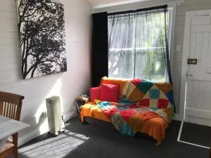 Stump Cottage - Pukearuhe