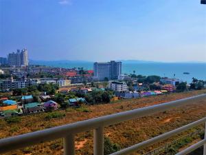 Sea Views at Jomtien Beach - Condo Sleeps 2