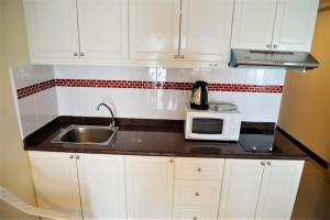 Sea Views at Jomtien Beach - Condo Sleeps 2