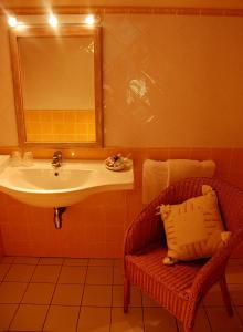 Hotels Hotel Les Mazets Des Roches : Chambre Double ou Lits Jumeaux ZEN