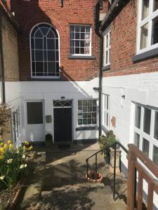 17 Burgate