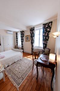 B&B / Chambres d'hotes Au Puy Des Verites : photos des chambres