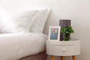 Three-Bedroom Apartment room in Take me Rome - Colosseo Terrace Apartment
