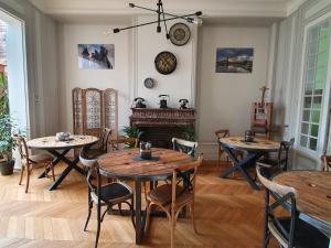 B&B / Chambres d'hotes B & B Les Secrets des Loges : photos des chambres