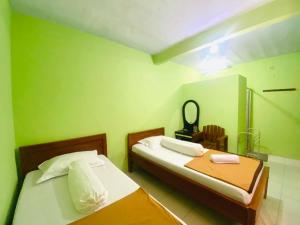 Hotel Gerung 1 near Alun Alun Nganjuk Mitra RedDoorz