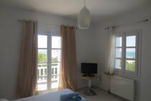 Riviera Paradise : unique vacations experience Naxos Greece