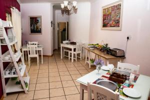 Woodpecker Guesthouse