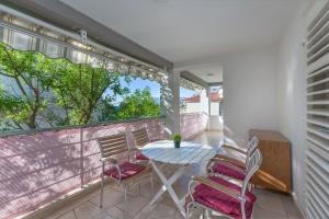 One-Bedroom Apartment - First Floor room in Apartments Dubravka