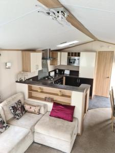 8 Berth caravan Skegness Golden Palm resort