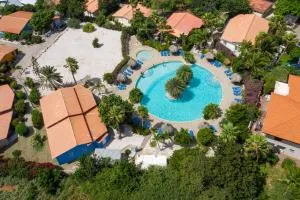 Studio at the pool in tropical Resort Seru Coral with privacy and large pool - Santa Catharina