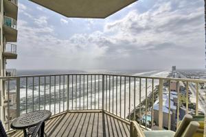 Apartment room in Vivid Beachside Condo in PCB with Ocean Views!