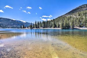 Peaceful Lake San Cristobal Cabin Canoes Provided