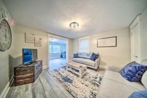 Meadville Apartment with Deck Less Than 2 Mi to Allegheny! - Conneaut Lake Park