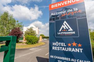 Hotels Cit Hotel LA PYRAMIDE : photos des chambres