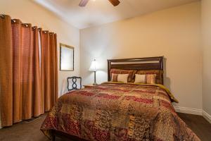 Two Bedroom Villa in the Heart of Branson!