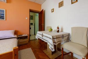 Apartment Antic S