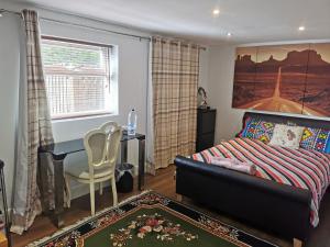 Peaceful Studio En-suite pvt entrance Garden free parking