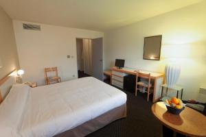 Hotels Hotel Paradis : photos des chambres