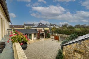 Maisons de vacances Maison de 5 chambres avec jardin clos et wifi a Commes a 6 km de la plage : photos des chambres