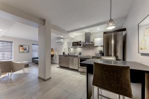 77 St-Vallier Apparts Hôtel