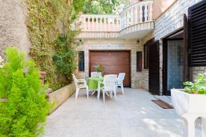 One-Bedroom apartment Standard room in Apartments Drago