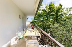Two-Bedroom Apartment room in Apartments Massimo