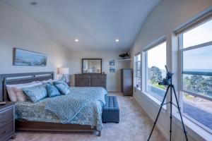 The Captains Lookout Sleeps 6, Hot Tub, Pet Friendly, Ocean View
