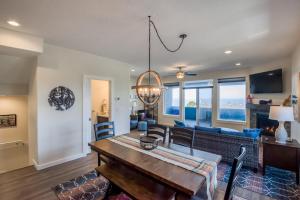 The Captains Lookout Sleeps 6, Hot Tub, Pet Friendly, Ocean View