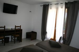 Hotels Auberge des Salles : Chambre Lits Jumeaux - Vue sur Lac