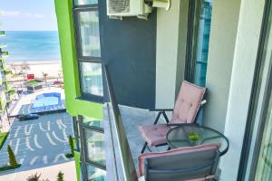 Moonlight Studio - Spa n Pools beach Resort