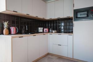 W&K - White&Grey - Faktura VAT, Netflix, Parking w garażu, Blisko dworca i centrum