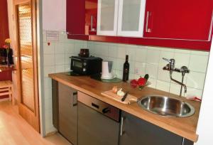 MAREN Seeblick Appartement Haus Hänsel&Gretel direkt am Ossiacher See mit Hallenbad