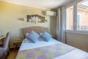 Hotels Hotel Sainte Anne - Apt : photos des chambres